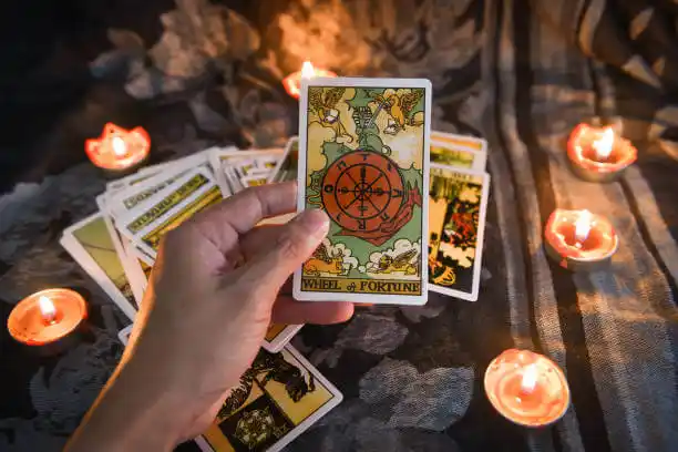 tarot cards Greenlawn